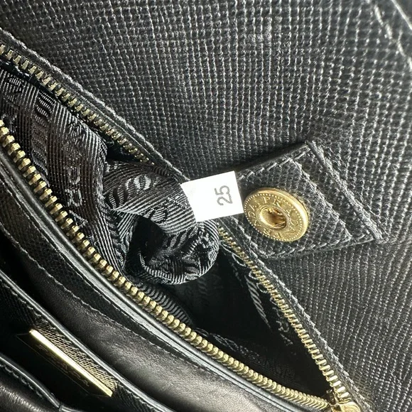 PRADA LEATHER 2-WAY GALLERIA SATCHEL BLK - Picture 13 of 16
